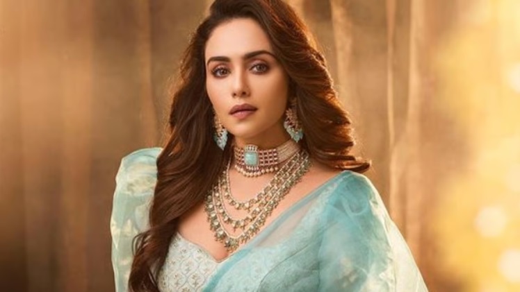 Amruta Khanvilkar Age, Biography, Career, and Net Worth A Complete Guide