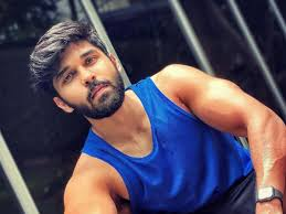 dhruv vikram age